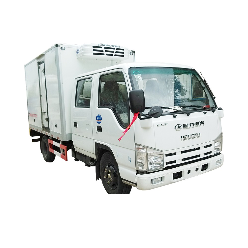 Xe tải đông lạnh 6 bánh 5 tấn