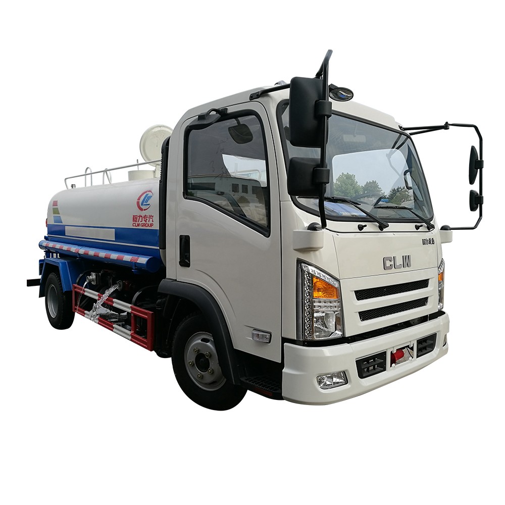 Xe tưới nước 5000 lít